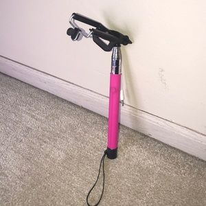 Completely adjustable selfie stick